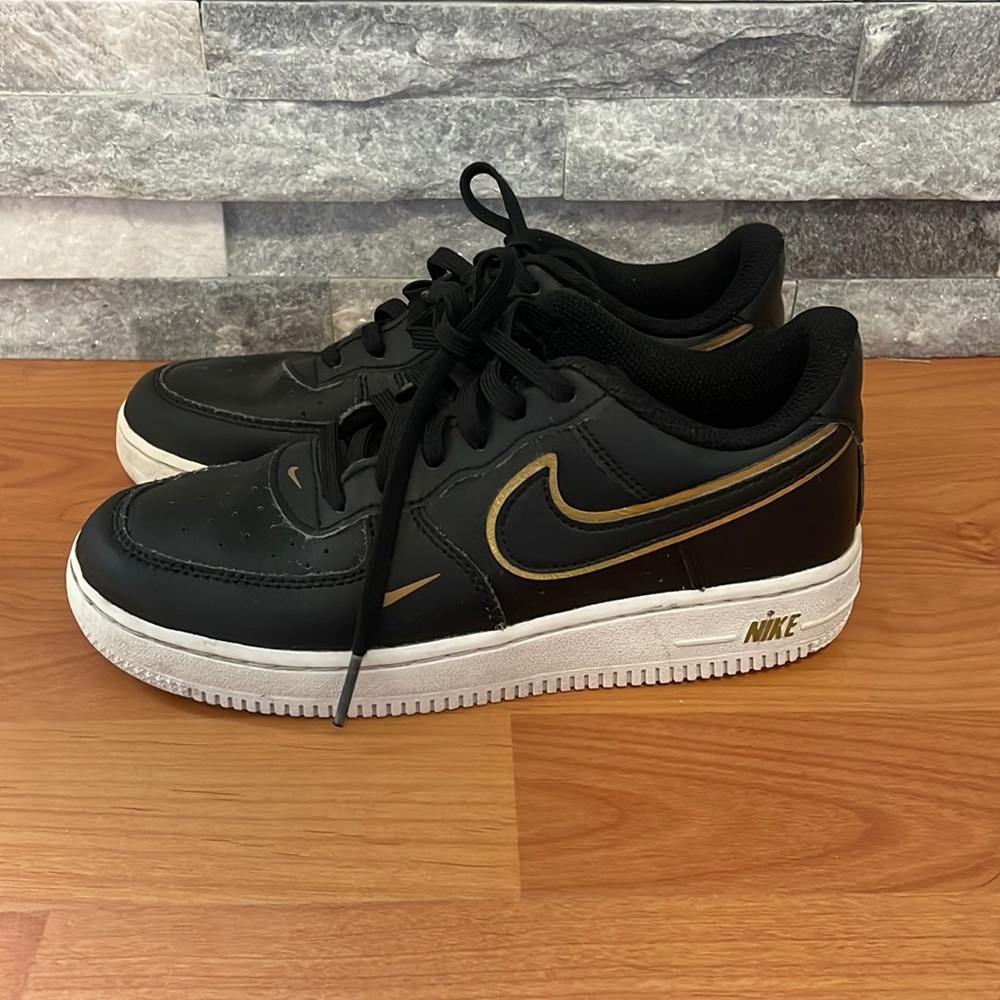 Youth Nike Air Force 1 Shoes